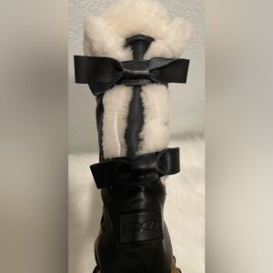 Valentino Red black leather boots! Size 37. Only worn once!